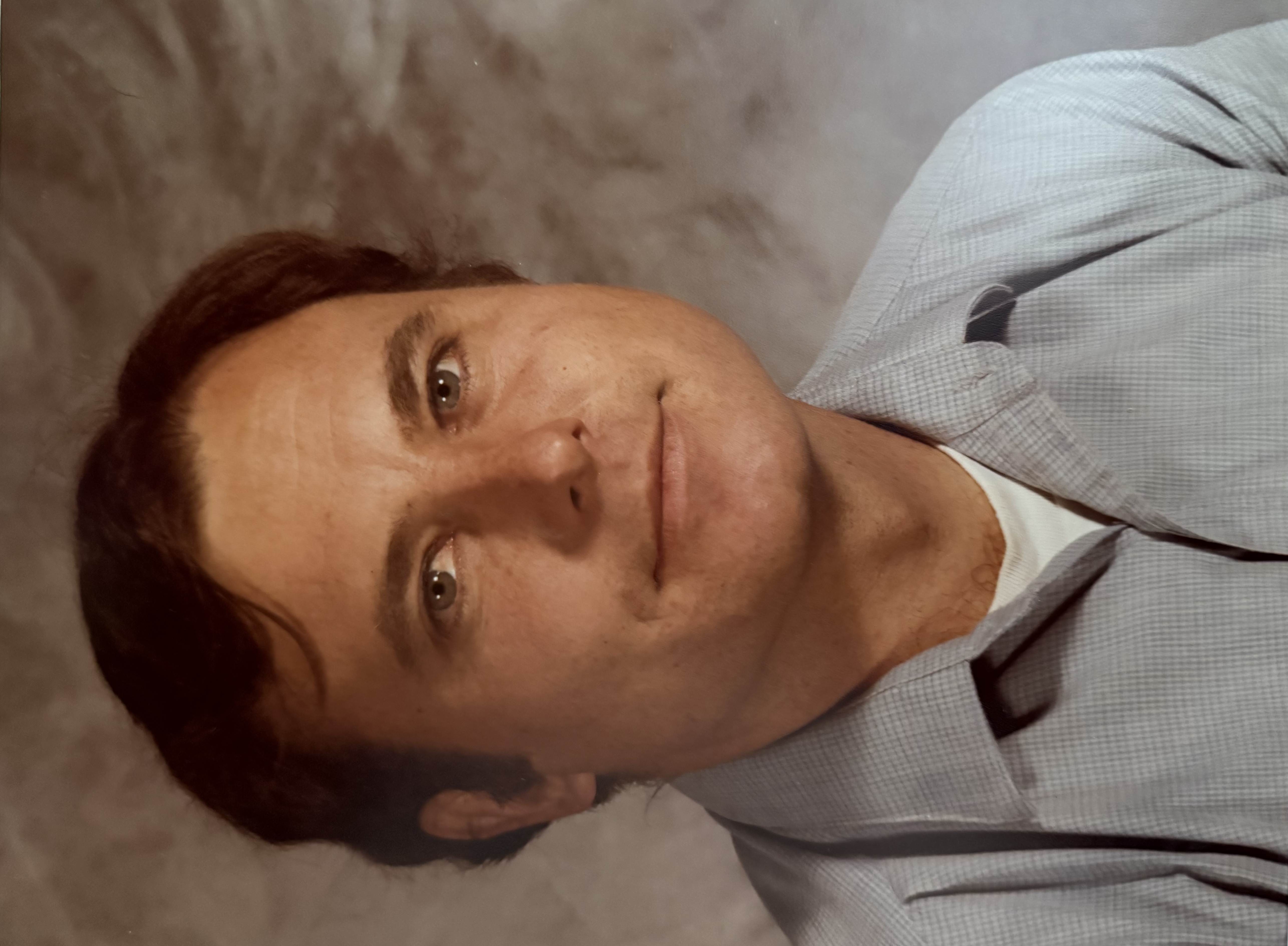 Kenneth Halla